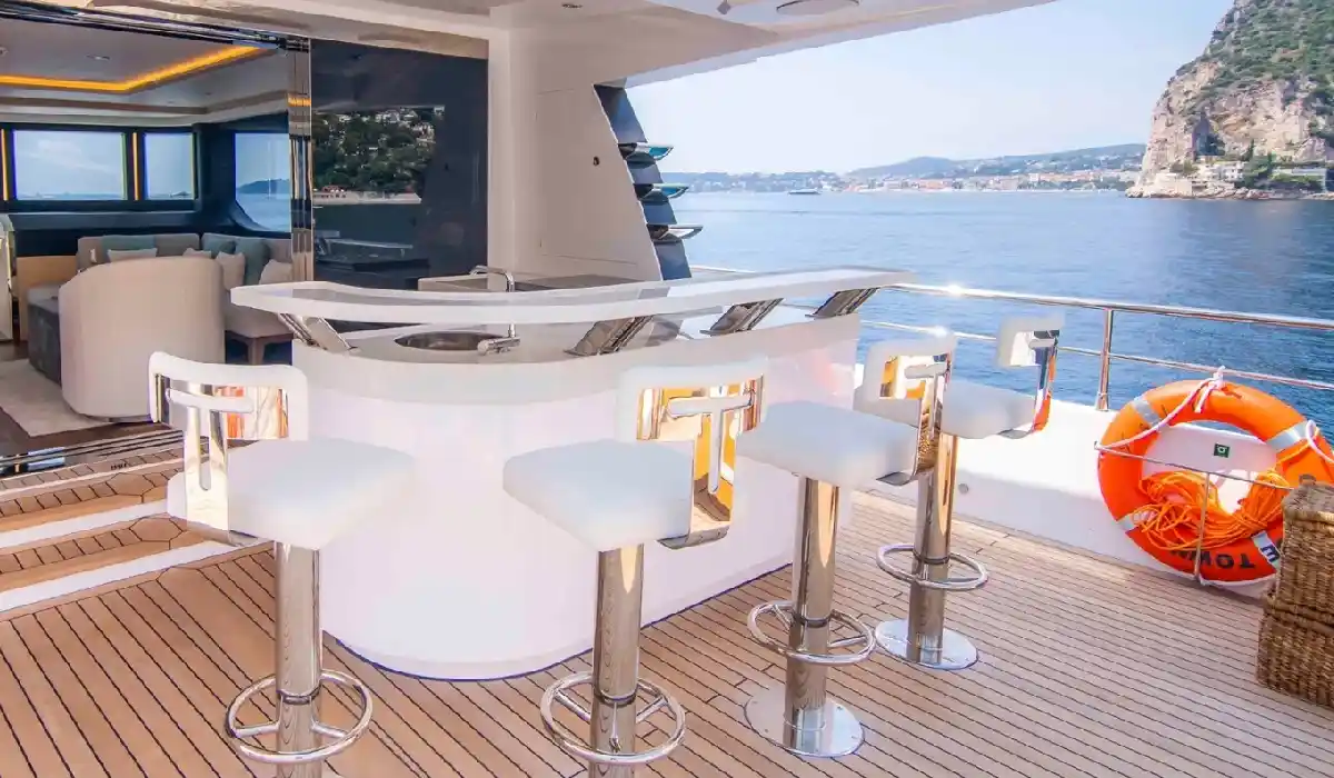 Majesty - 100 - Luxury Yacht Rentals Near me - Used Luxury Yachts Near me - Exclusive Concierge Club.webp